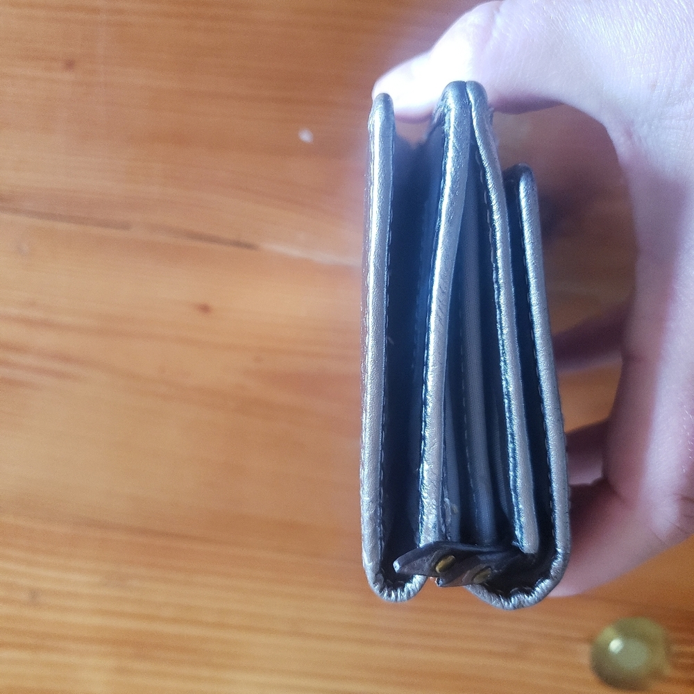 FOSSIL Genuine Leather Wallet - Picture 7 of 9